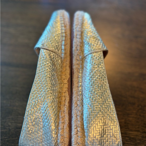 C Wonder Gold Leather Textured Flats - Picture 3 of 9